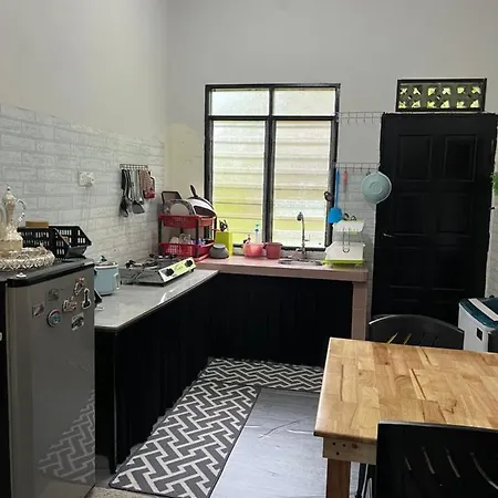 Cfd Homestay In Dungun Exterior photo